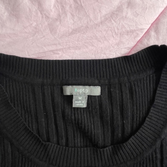 Black Ribbed V-Neck Sweater - Picture 3 of 4